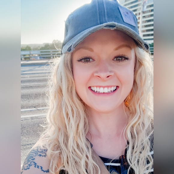 Meet your Posher, CJ - Picture 1 of 1